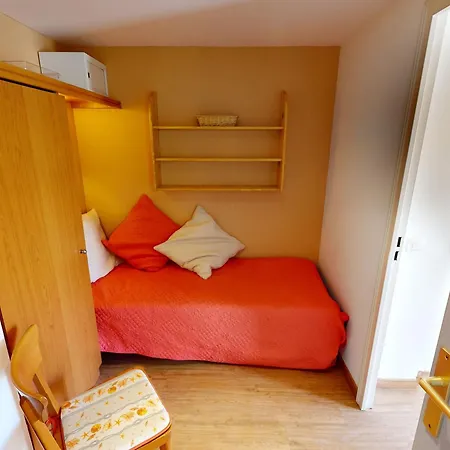 Centre-ville Avec Terrasse, Climatisation Et Parking - Fr-1-196-191 *