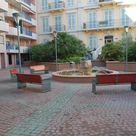 Centre-ville Avec Terrasse, Climatisation Et Parking - Fr-1-196-191 * Mentona