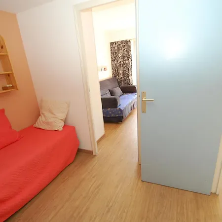 Centre-ville Avec Terrasse, Climatisation Et Parking - Fr-1-196-191