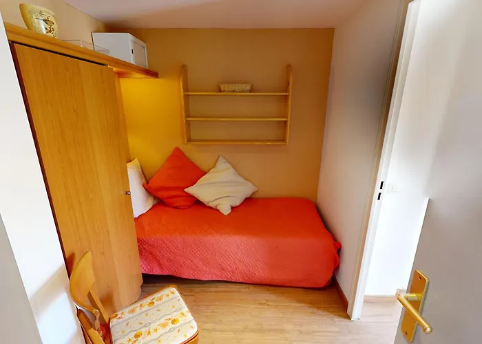 Centre-ville Avec Terrasse, Climatisation Et Parking - Fr-1-196-191 *